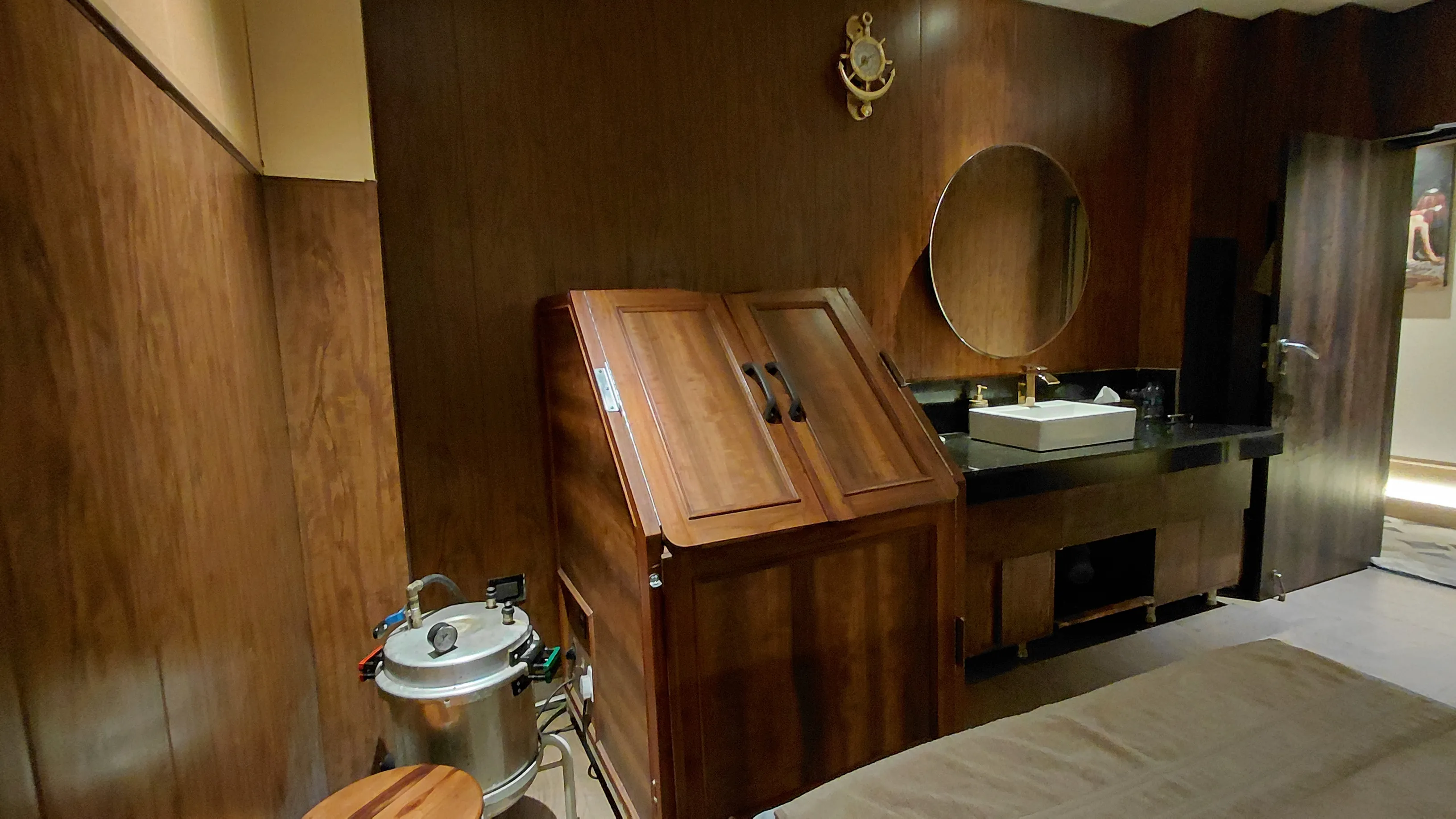 Sterling Palm Bliss Couple treatment room equipment 