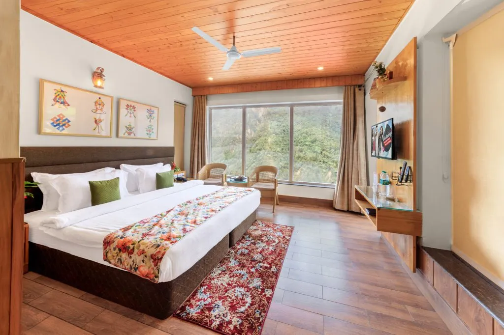 Top-Rated-Retreat-Resort-Hotel-Rooms-in-Rishikesh-Kerala-Goa-India-Veda5-1024x682