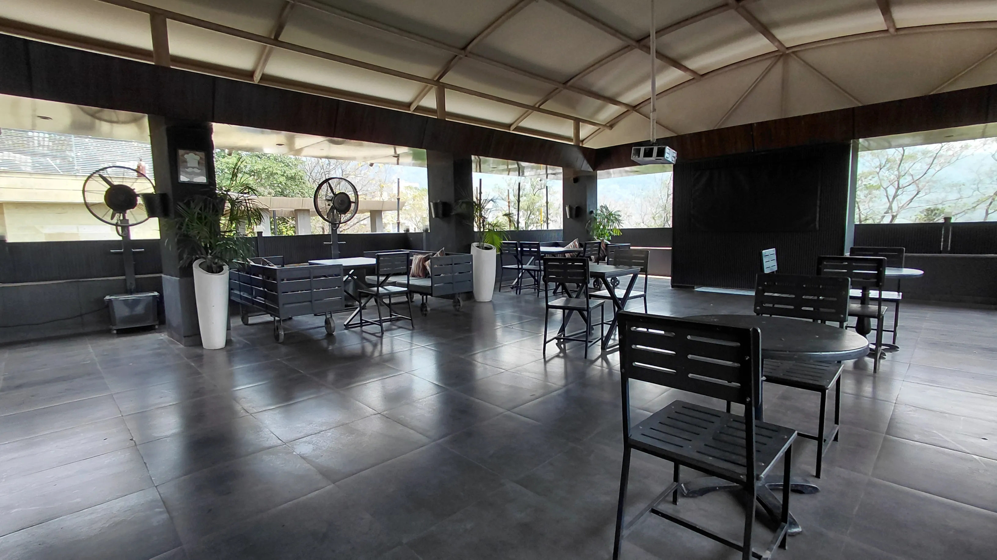 Sterling Palm Bliss Sky dining hall