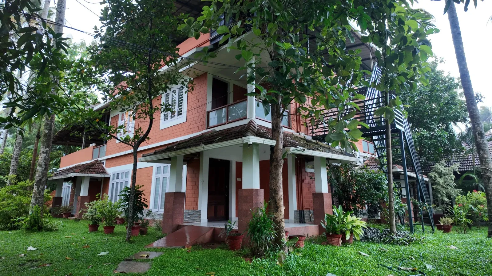 Doctors Ayurveda Heritage main Block Wide View