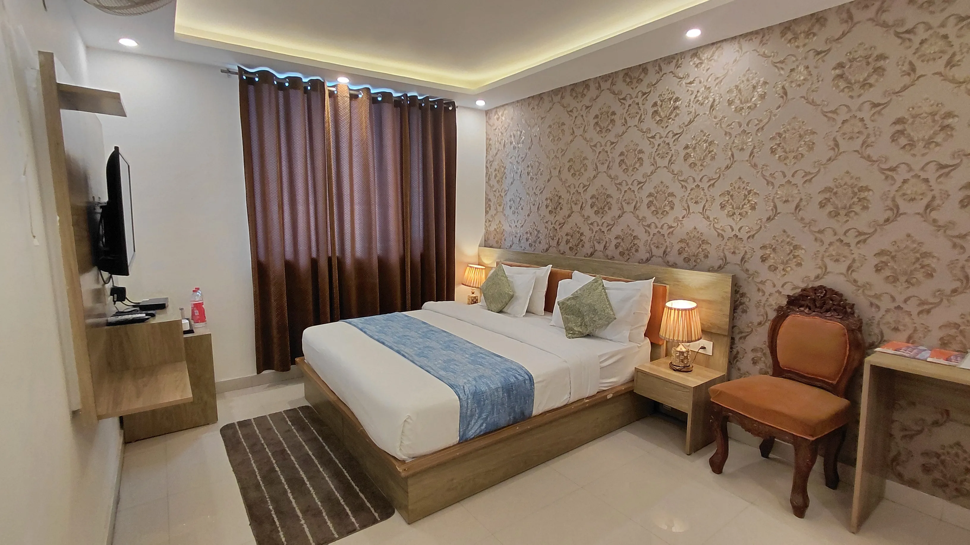 Arogyadham Premium room amenities 