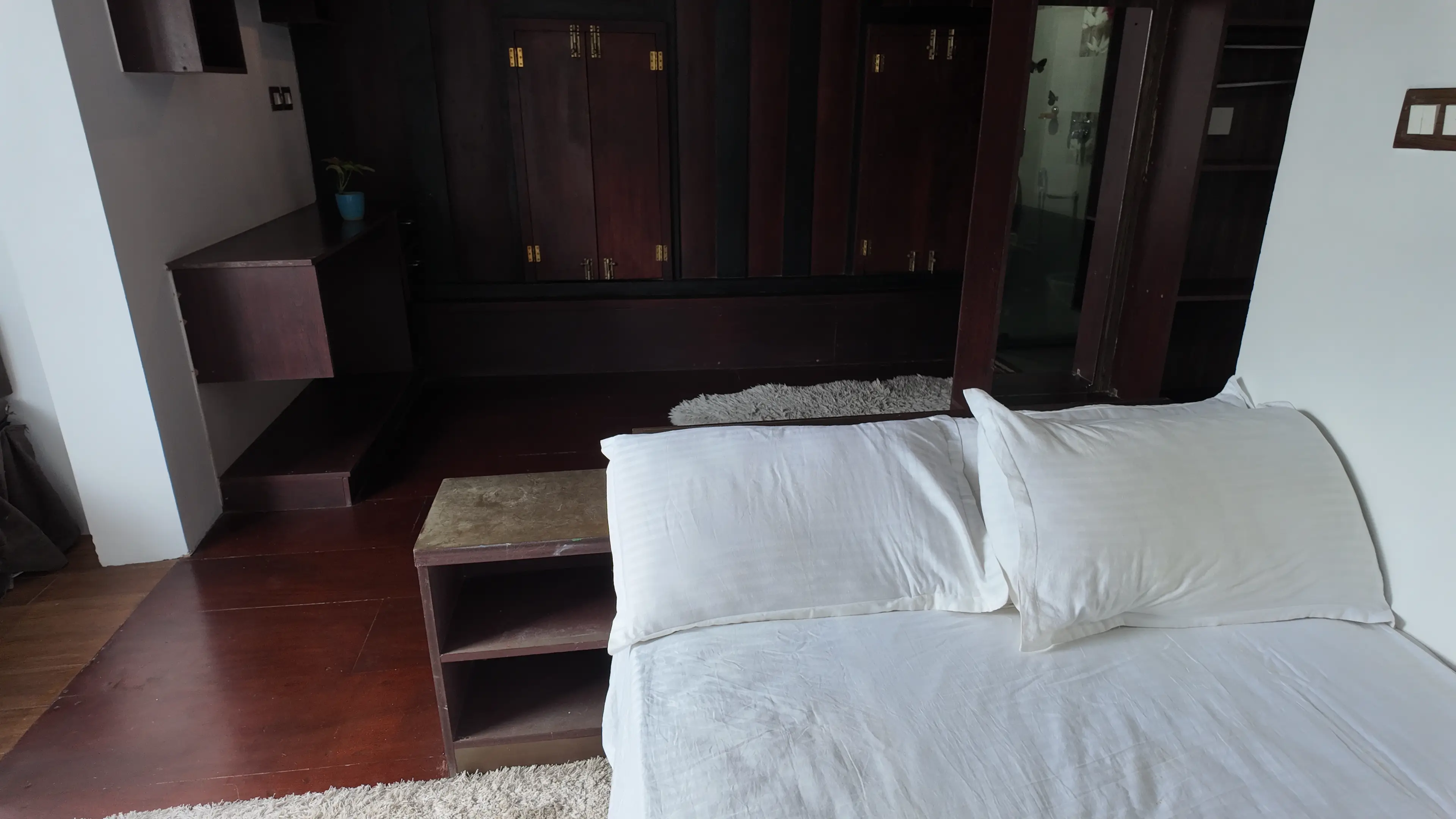 Pranaalaya Good Earth Wellness Room