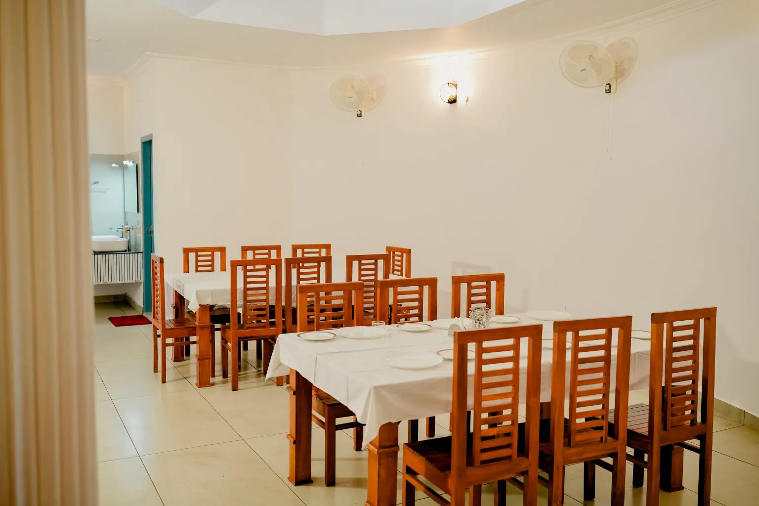 Nilayoram Ayurveda Retreat Dinig Area