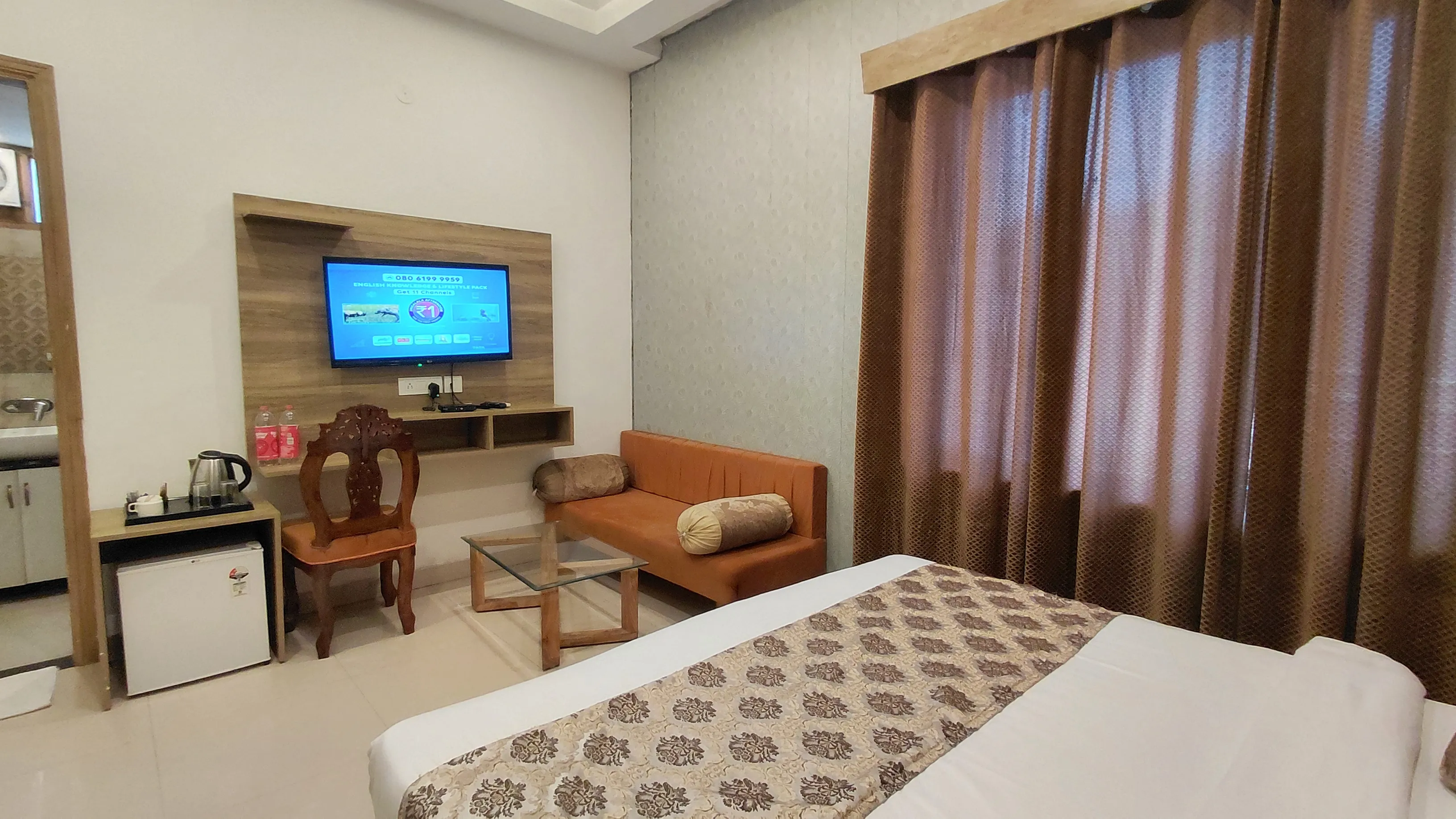 Arogyadham Premium room amenities  