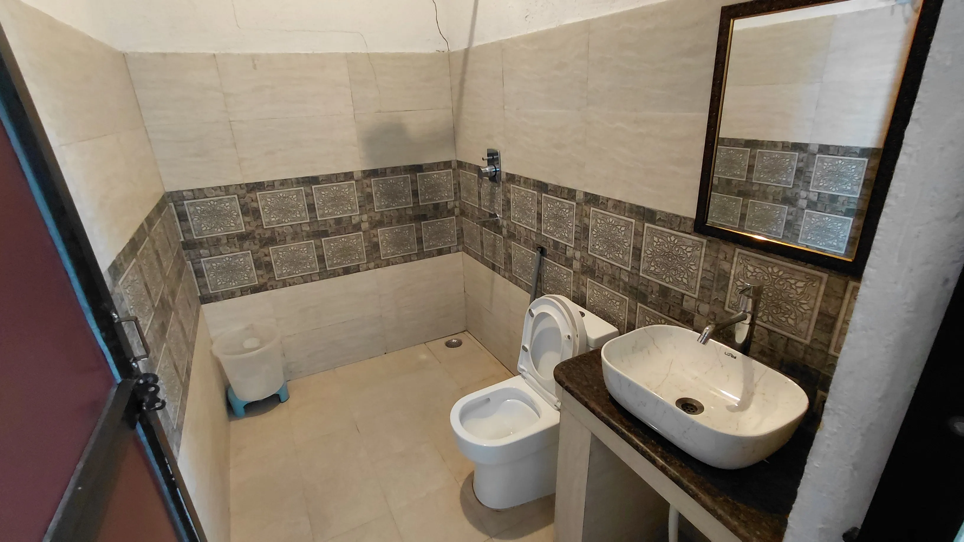 Yan Cure Private Room Toilet