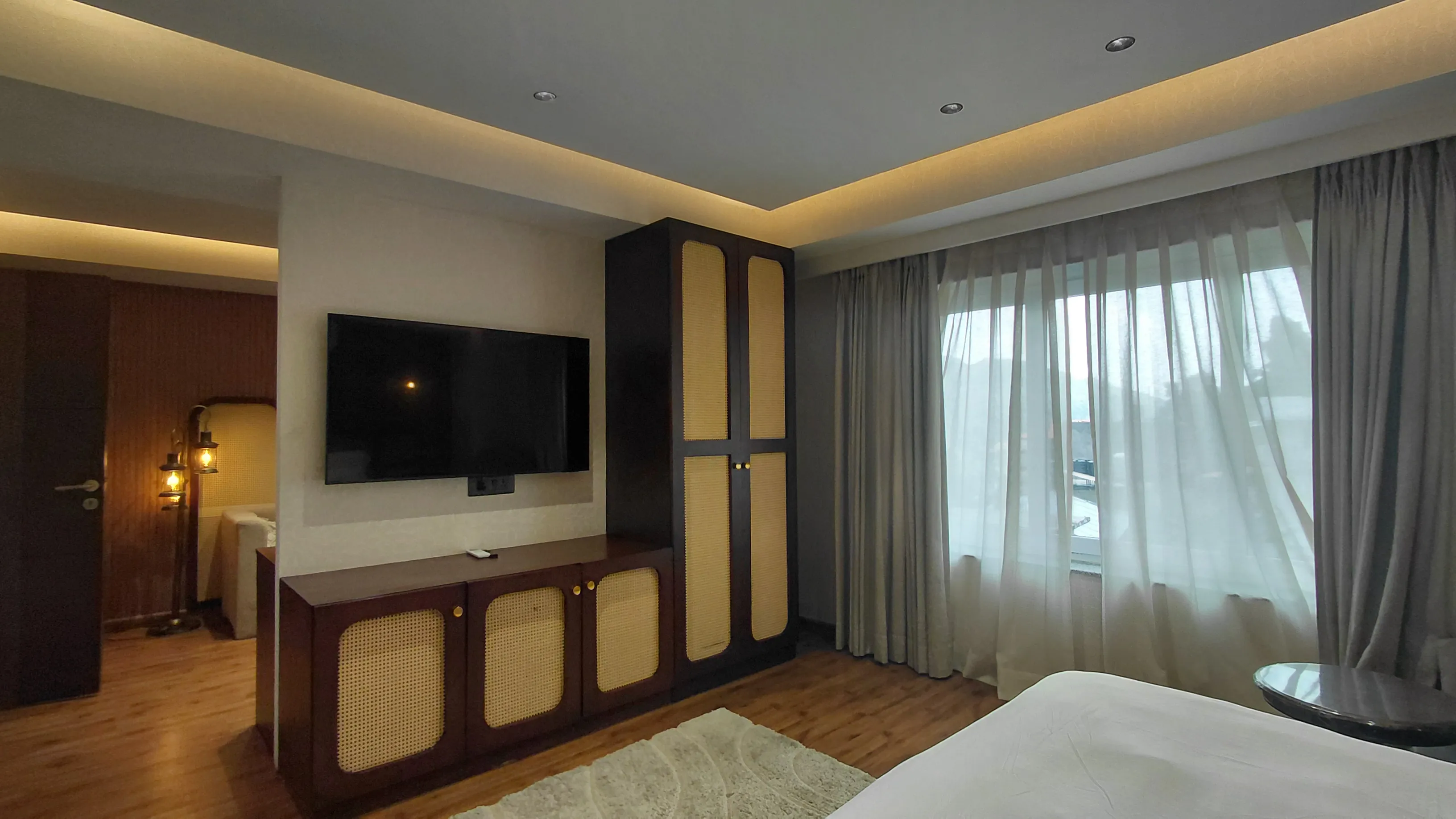 Shivani Ayurveda Suit room TV