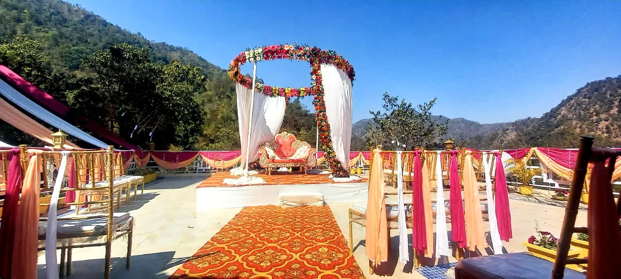 Veda5-Rishikesh-Himalayan-Village-Suite-for-Destination-Wedding