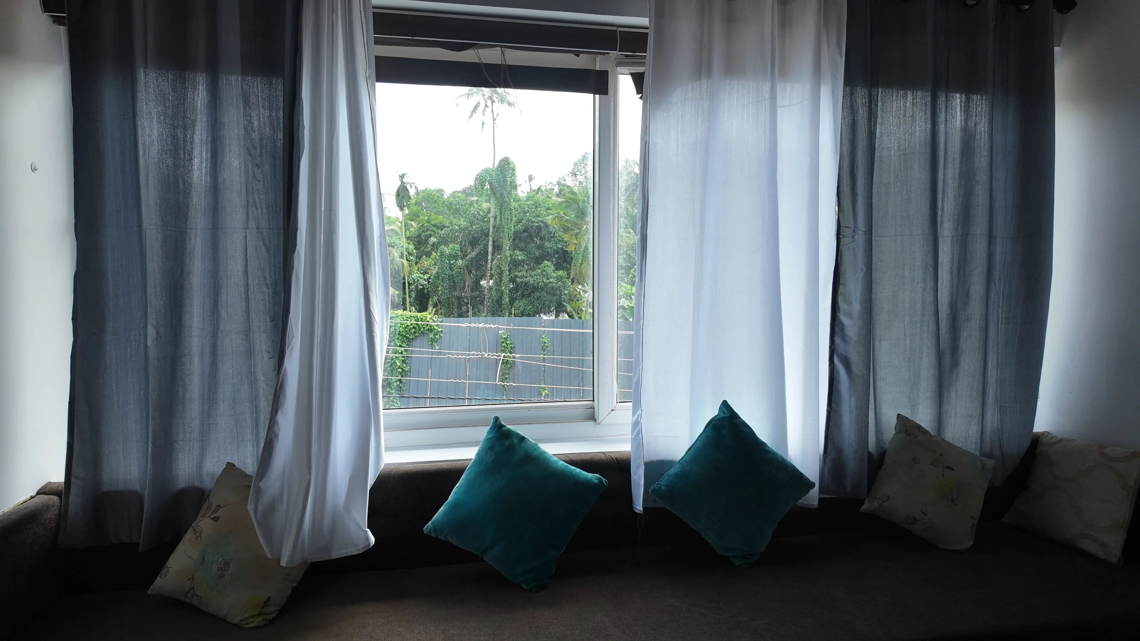 Pranaalaya Good Earth Wellness Room