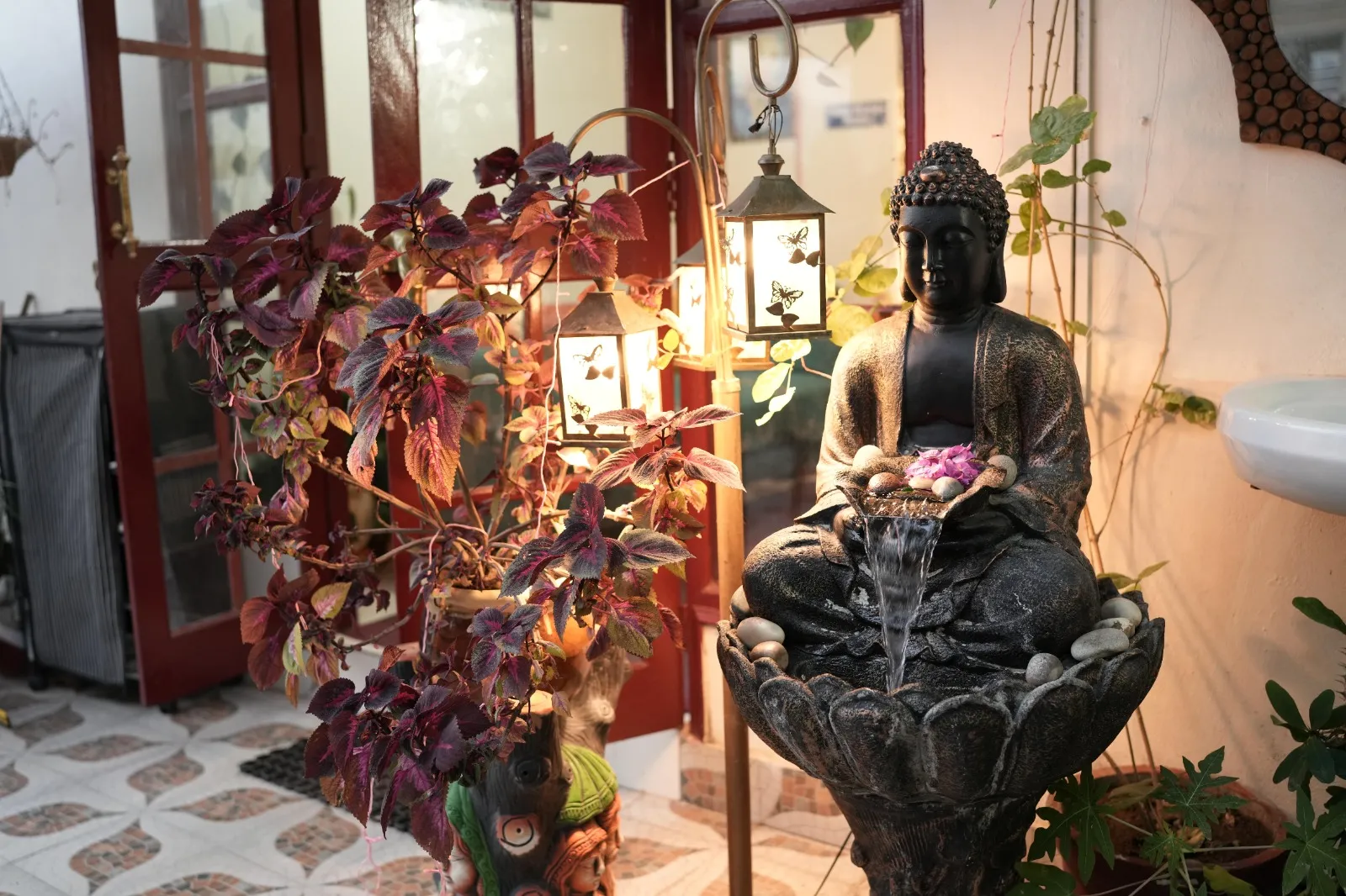 Ayuskama Entrance lobby 