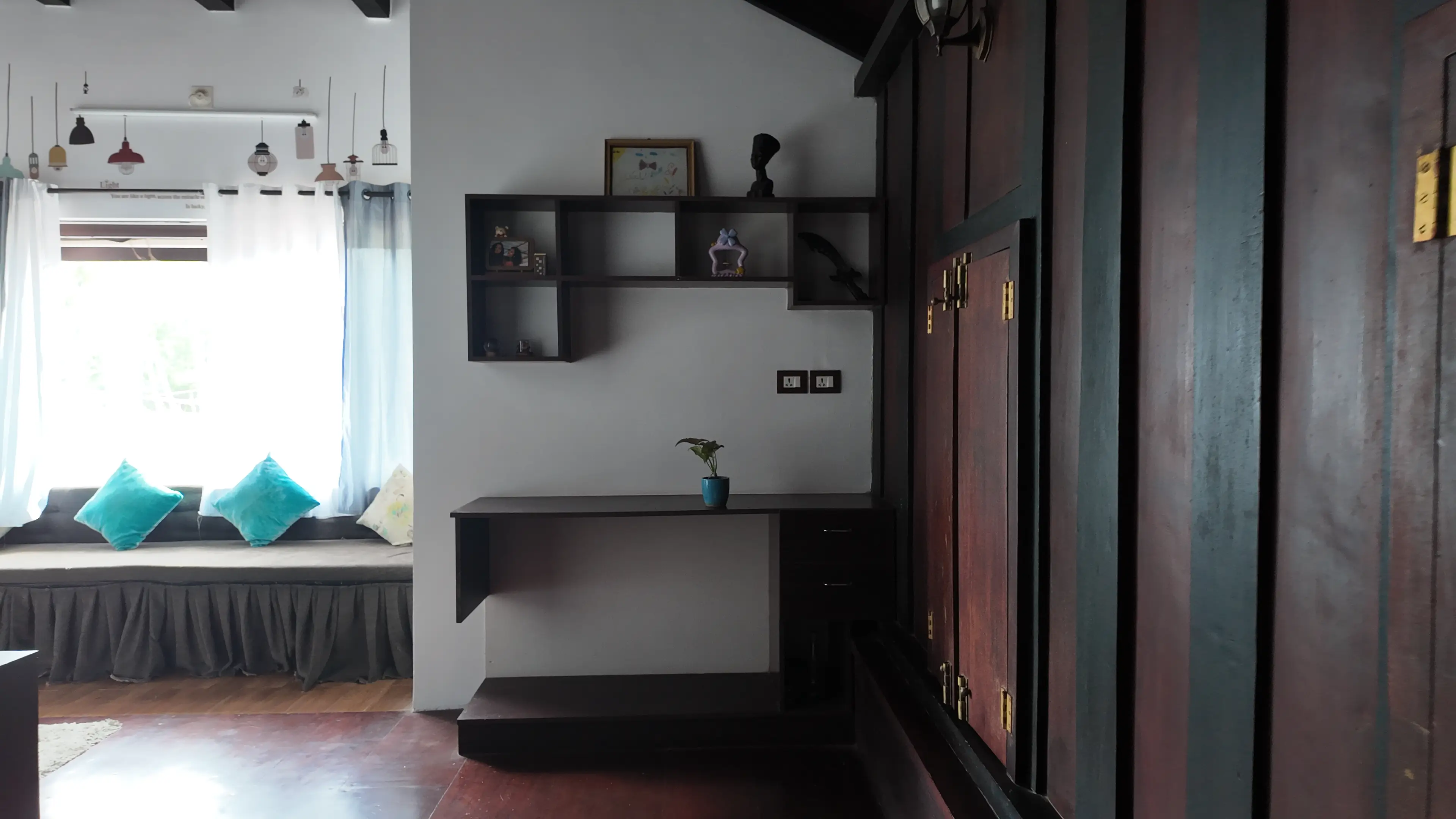 Pranaalaya Good Earth Wellness Room