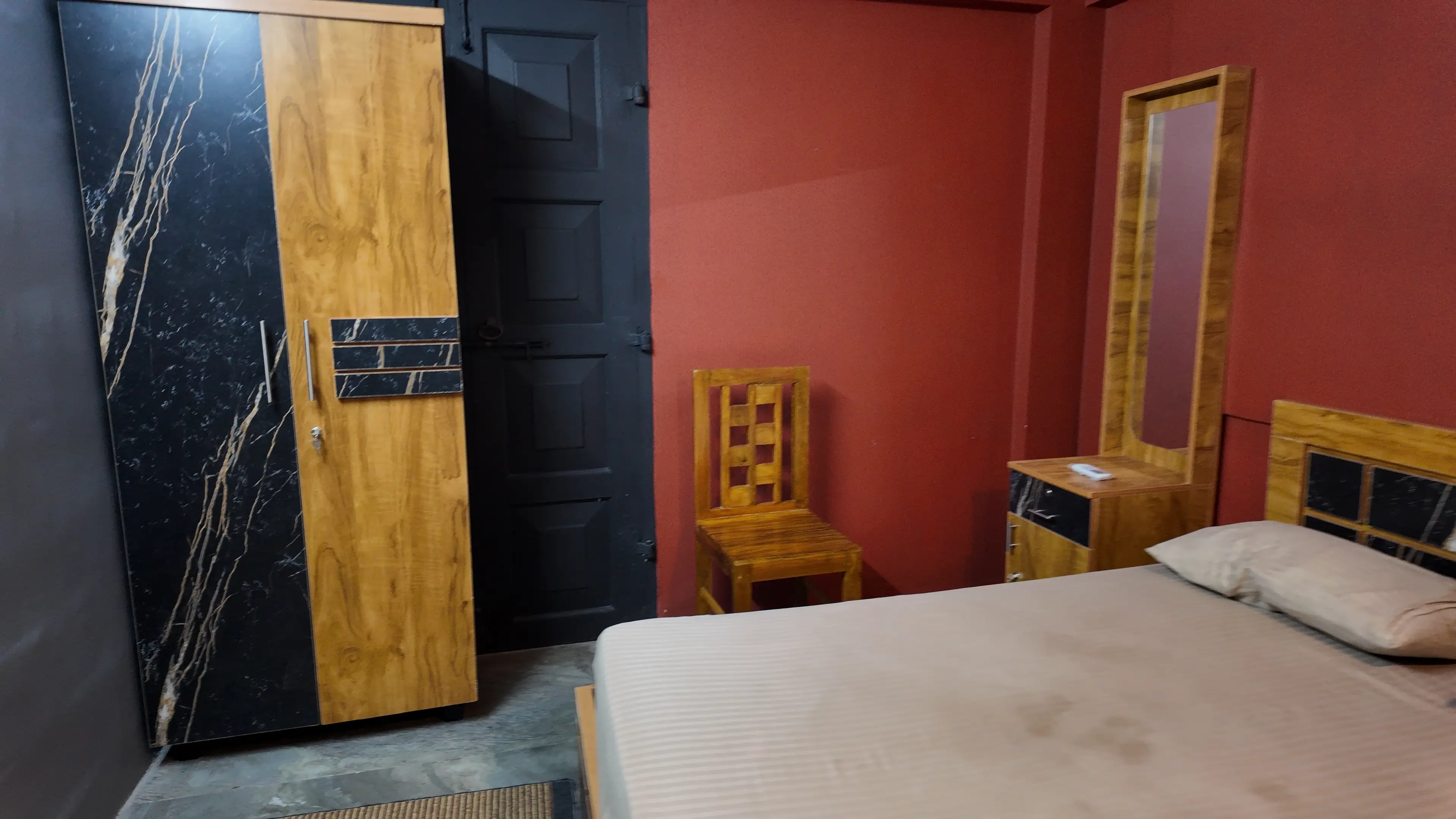 Pranaalaya Good Earth Wellness Room