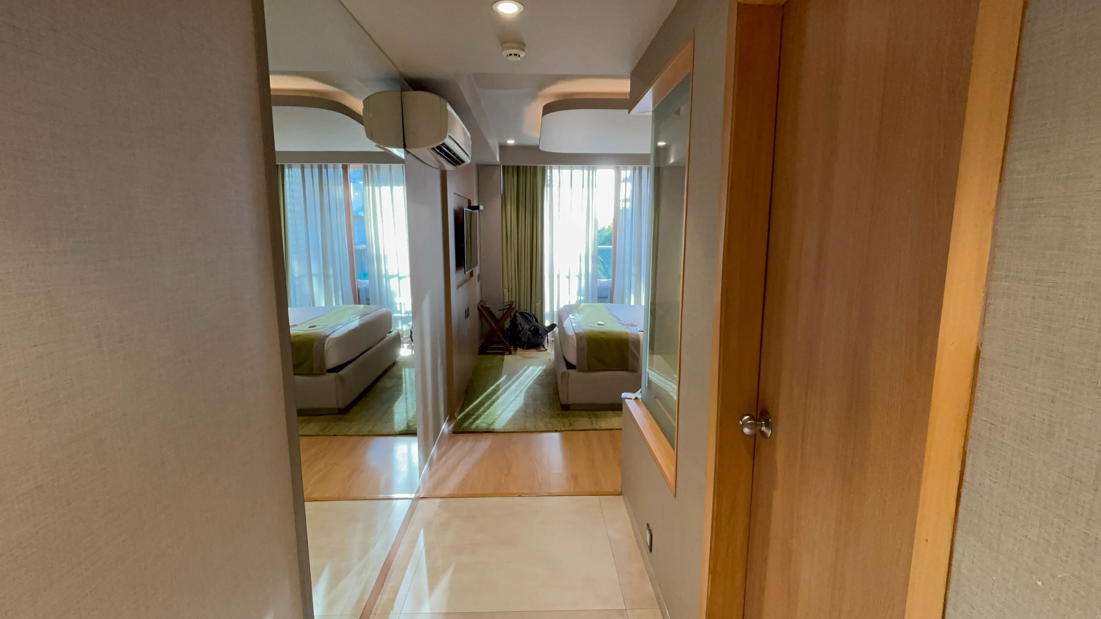 City view room entrance 