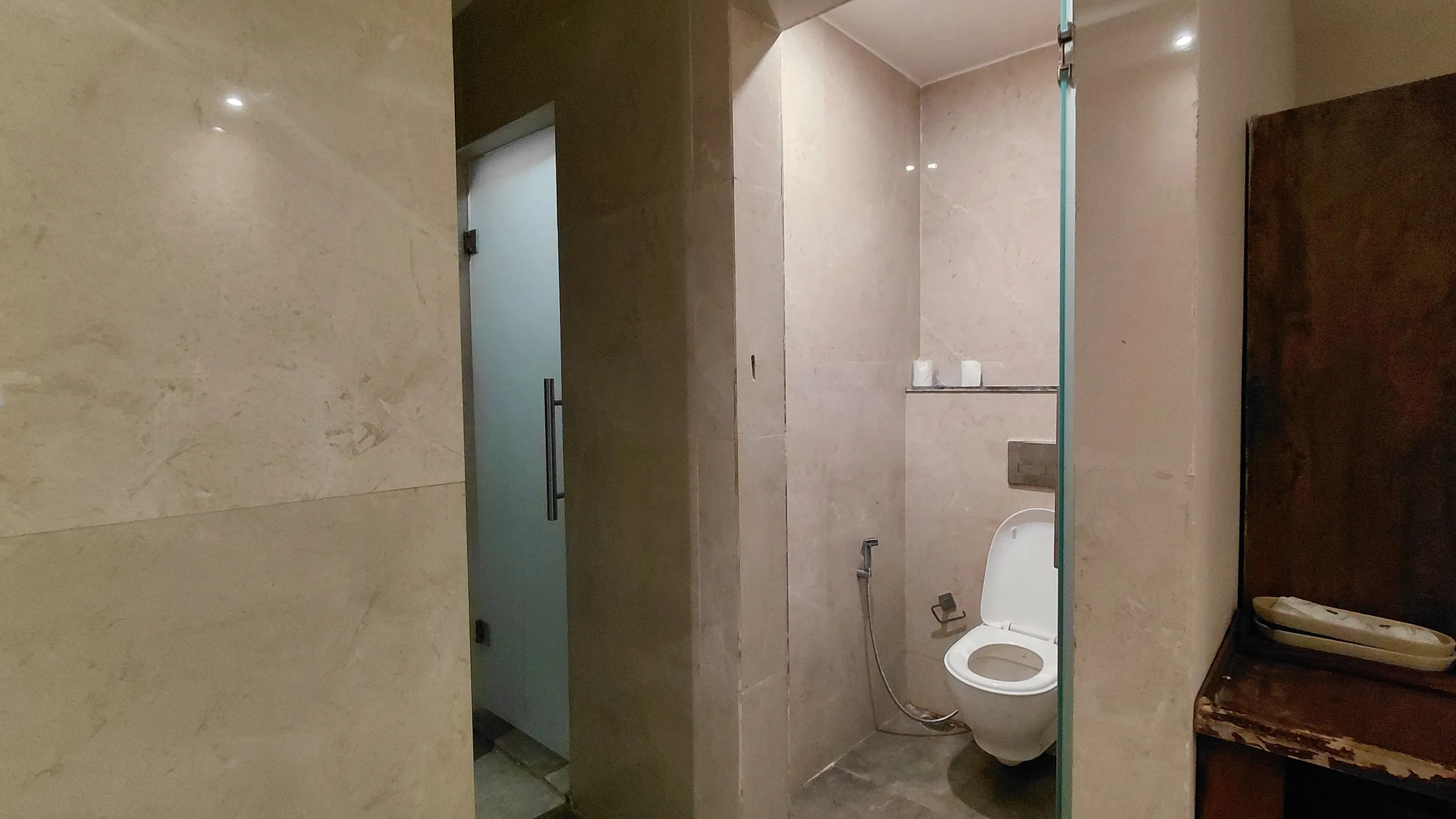 Sterling Palm Bliss Treatment room bathroom 