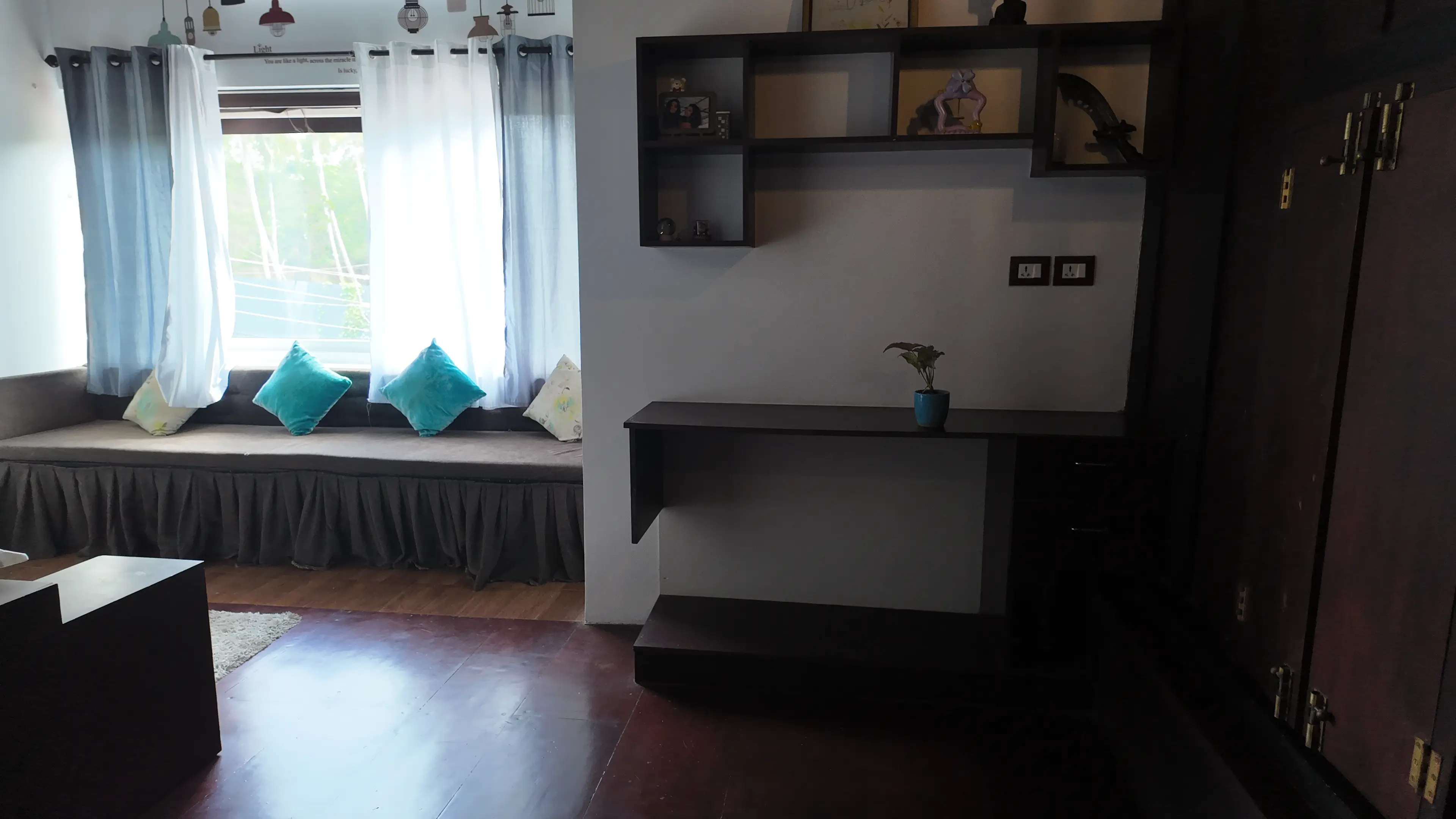 Pranaalaya Good Earth Wellness Room