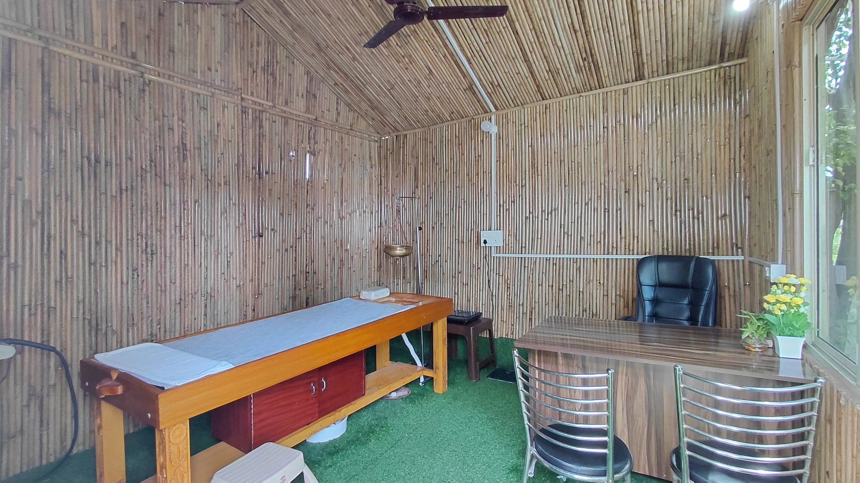 Yan Cure Treatment room 2 