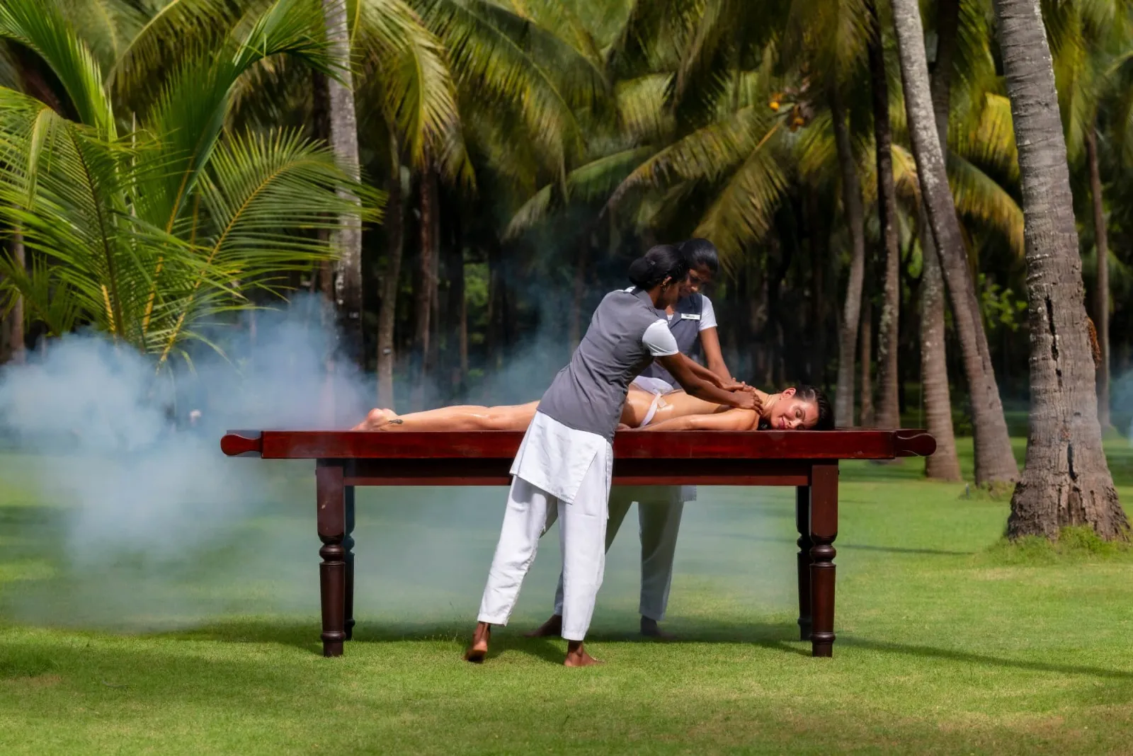 Nattika Beach Ayurveda Resort Ayurveda Outdoor Massage