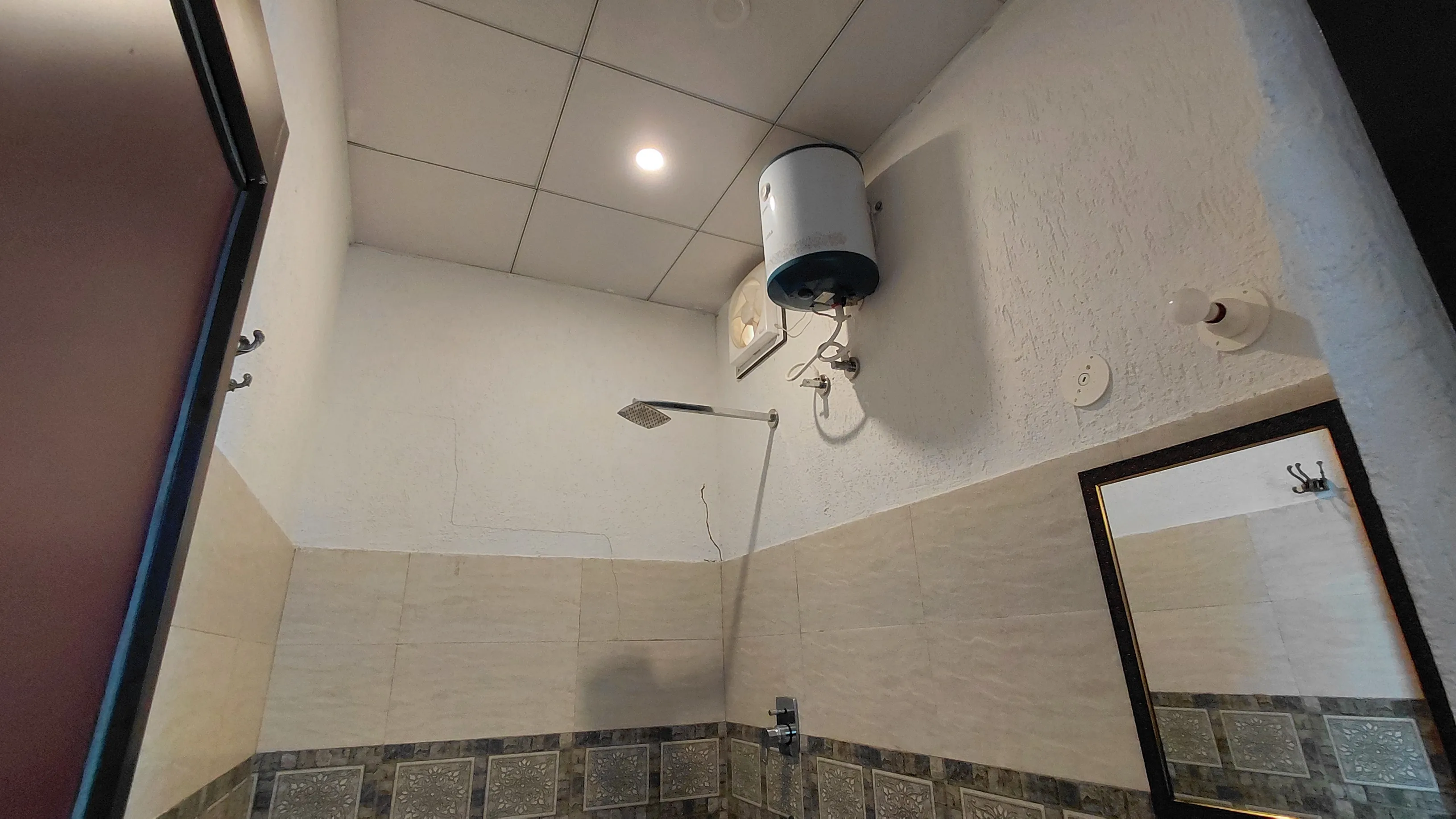 Yan Cure Private Room Shower and Heater