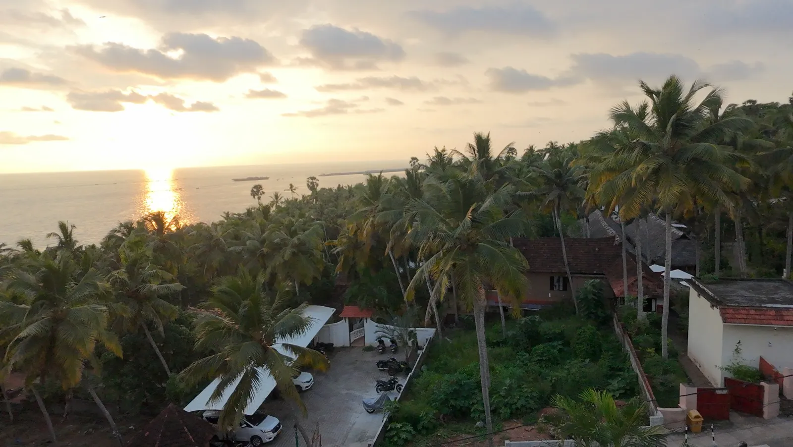 Nikkis Nest Parking Areal View