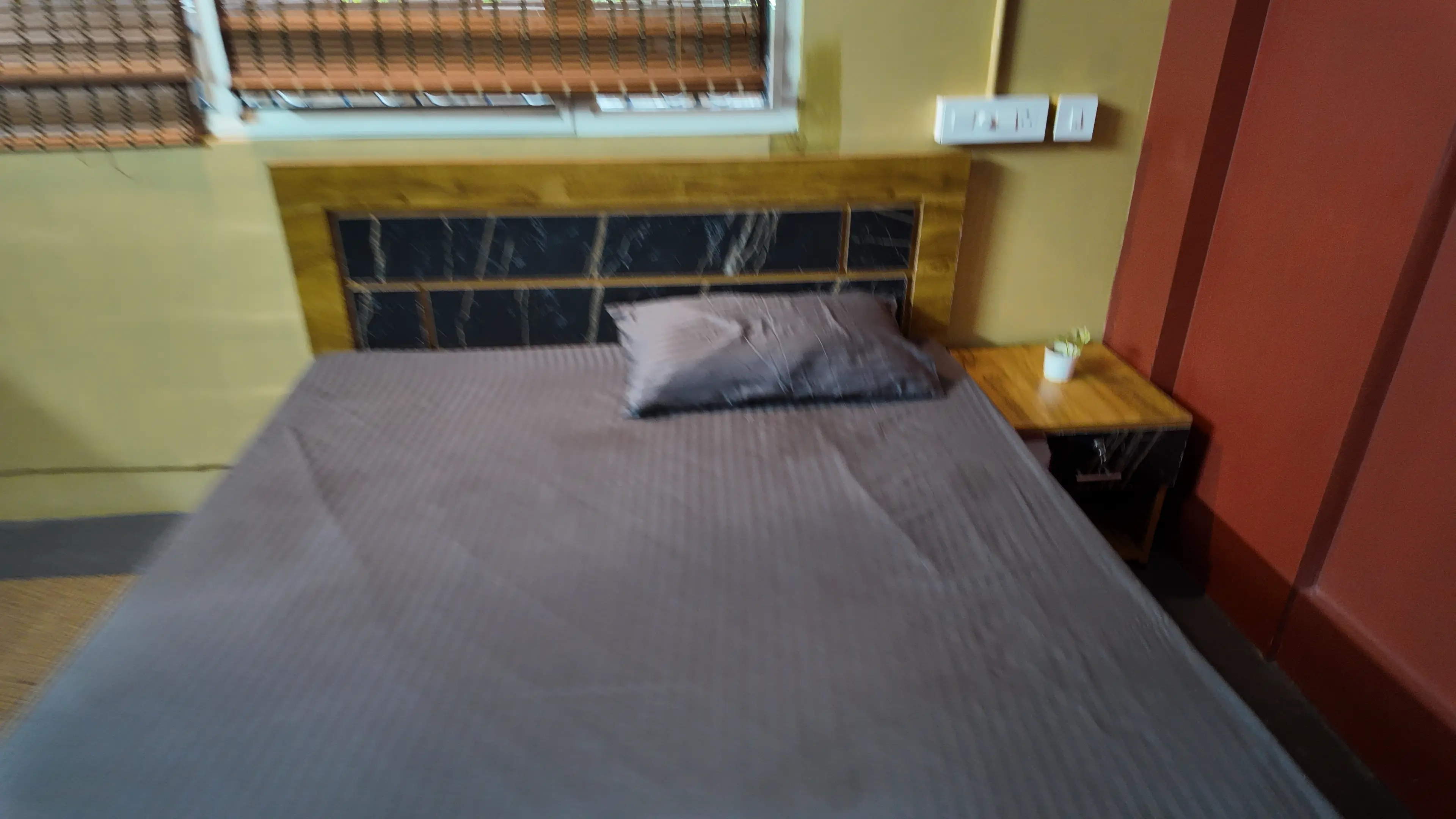 Pranaalaya Good Earth Wellness Room