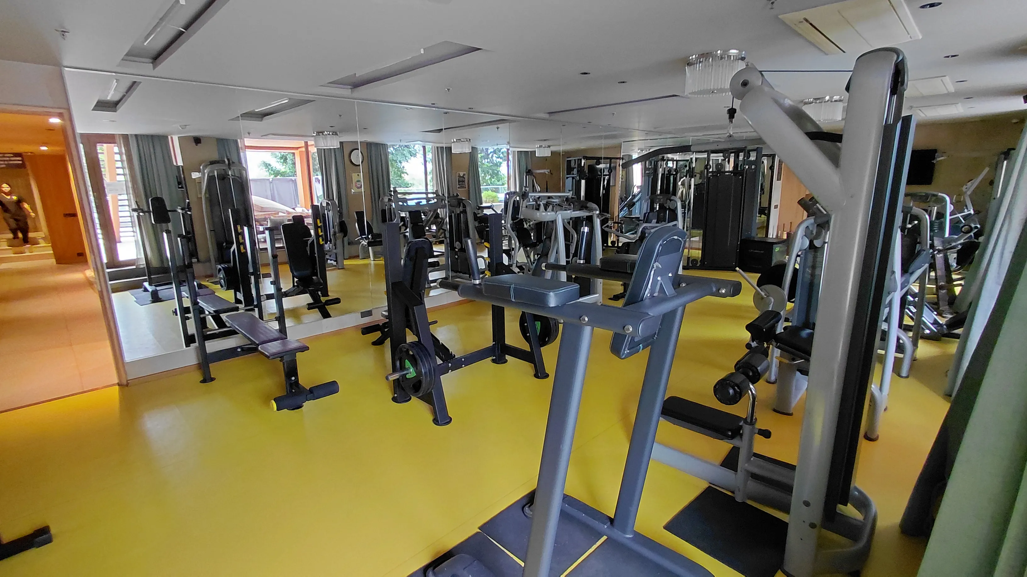 Gym machines 