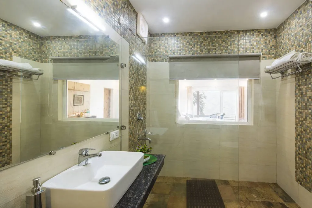Veda5-Luxury-Room-Shower-Ayurveda-Yoga-Retreat-Hotel-in-Himalayas-Rishikesh-India-International-1024x683