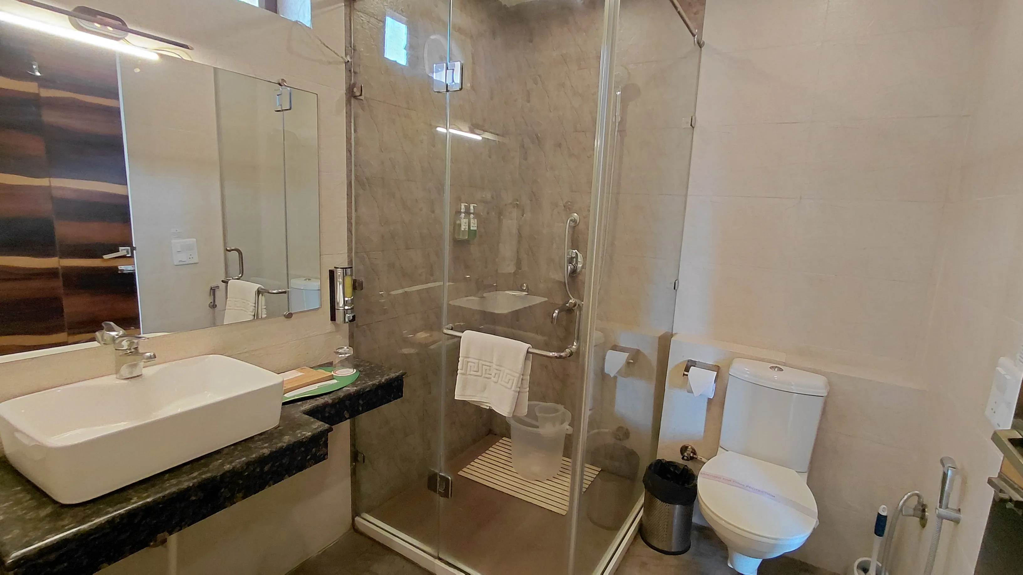 Superior room Wash 