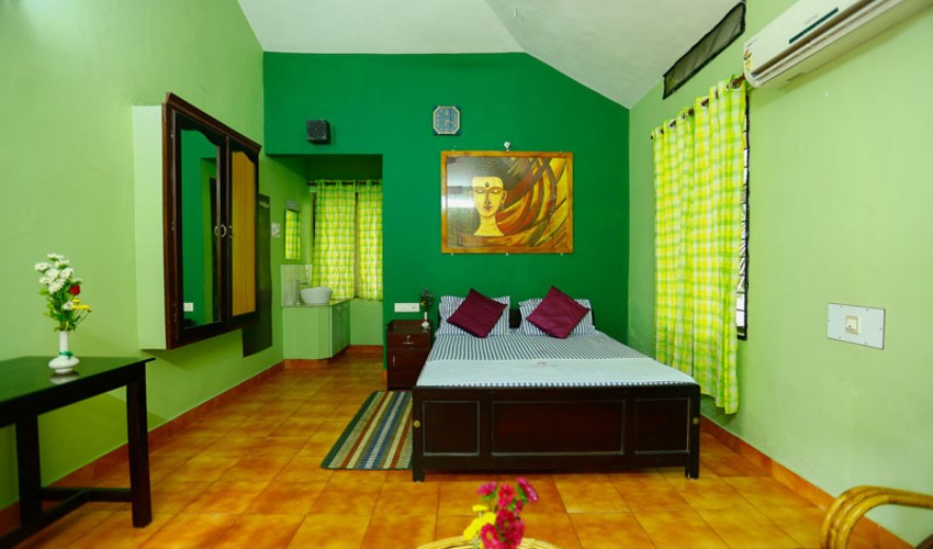 Marmmayogi Ayurveda Hospital Stay Room