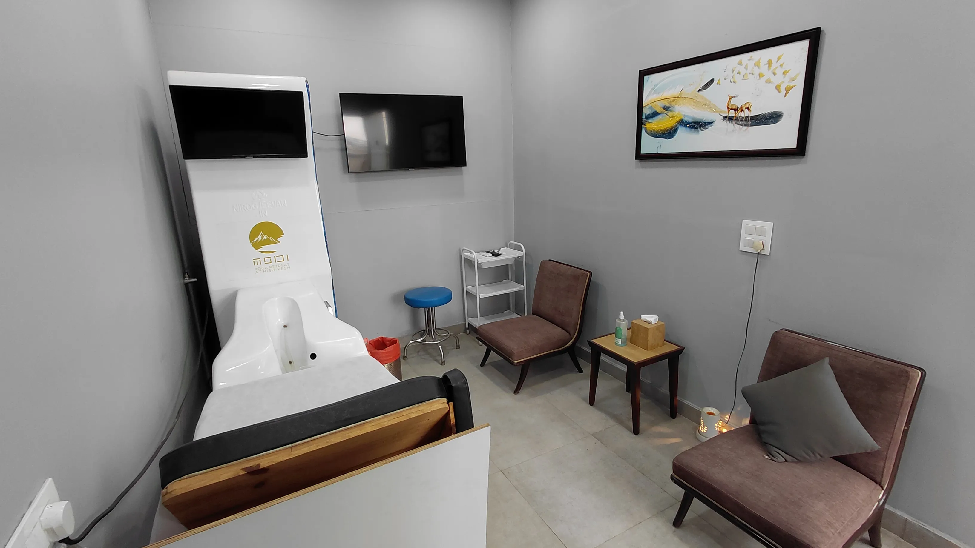 Colon treatment room inside