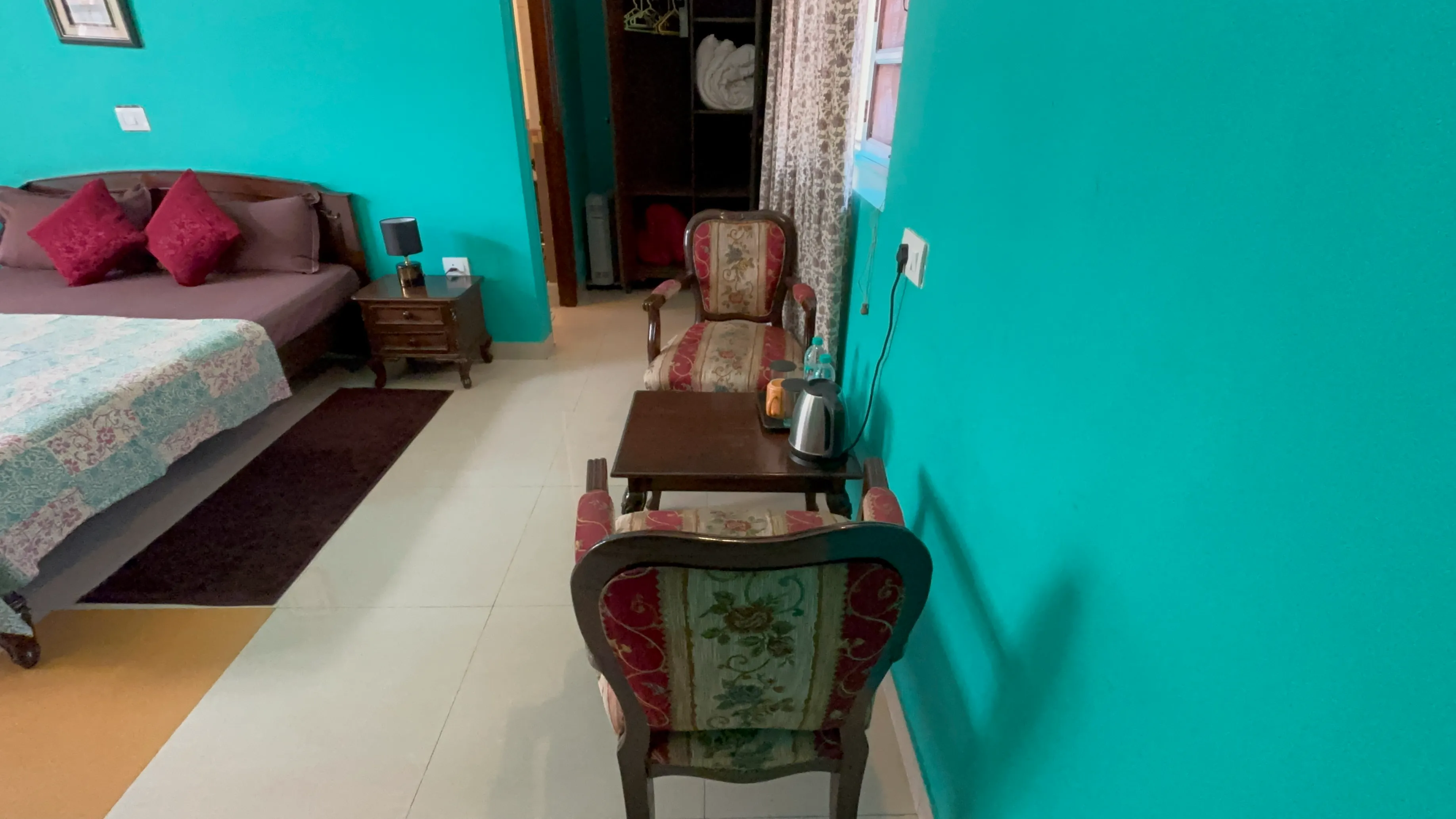 Ayurveda Bhavan Delux Room chairs