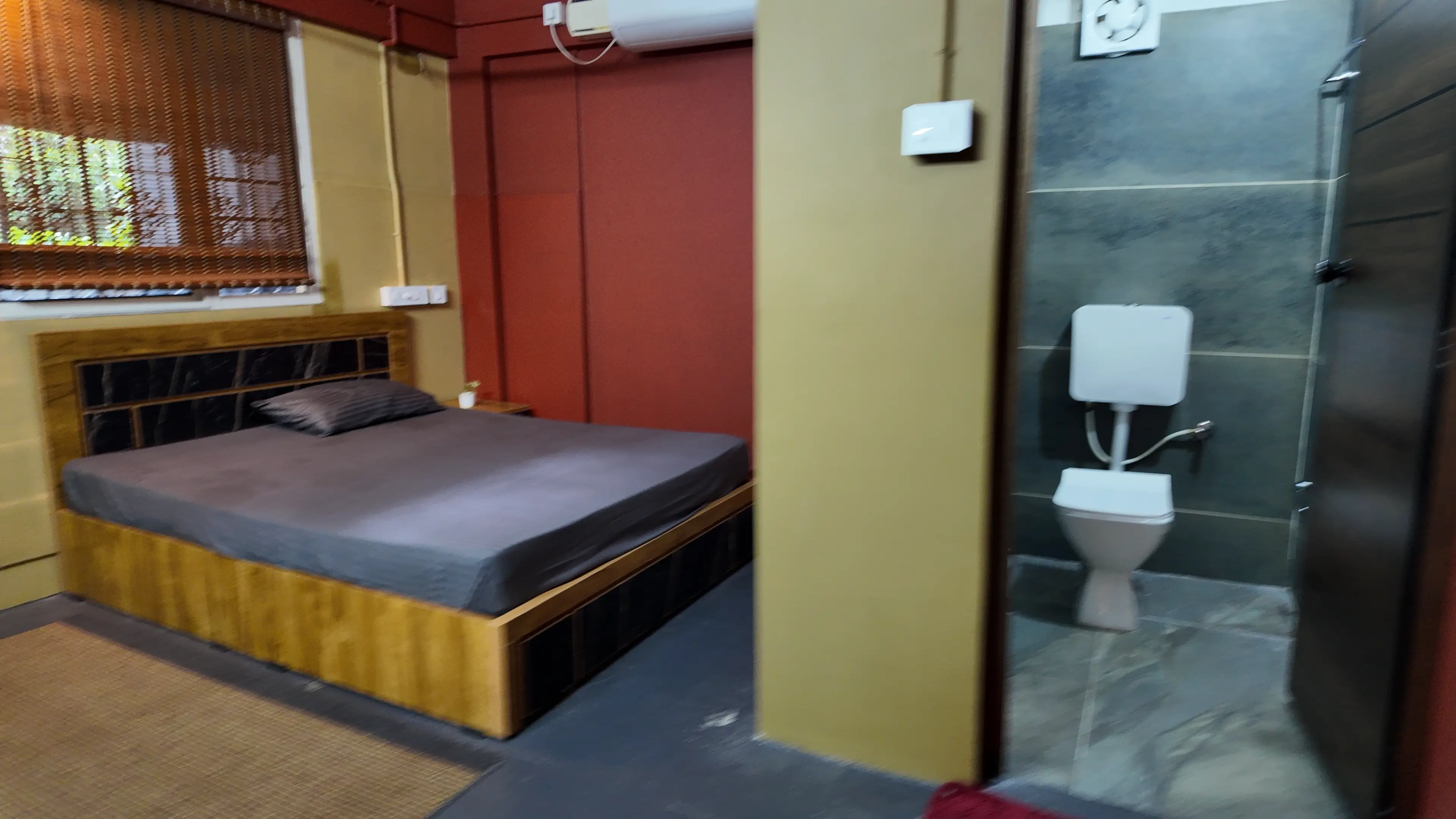 Pranaalaya Good Earth Wellness Room