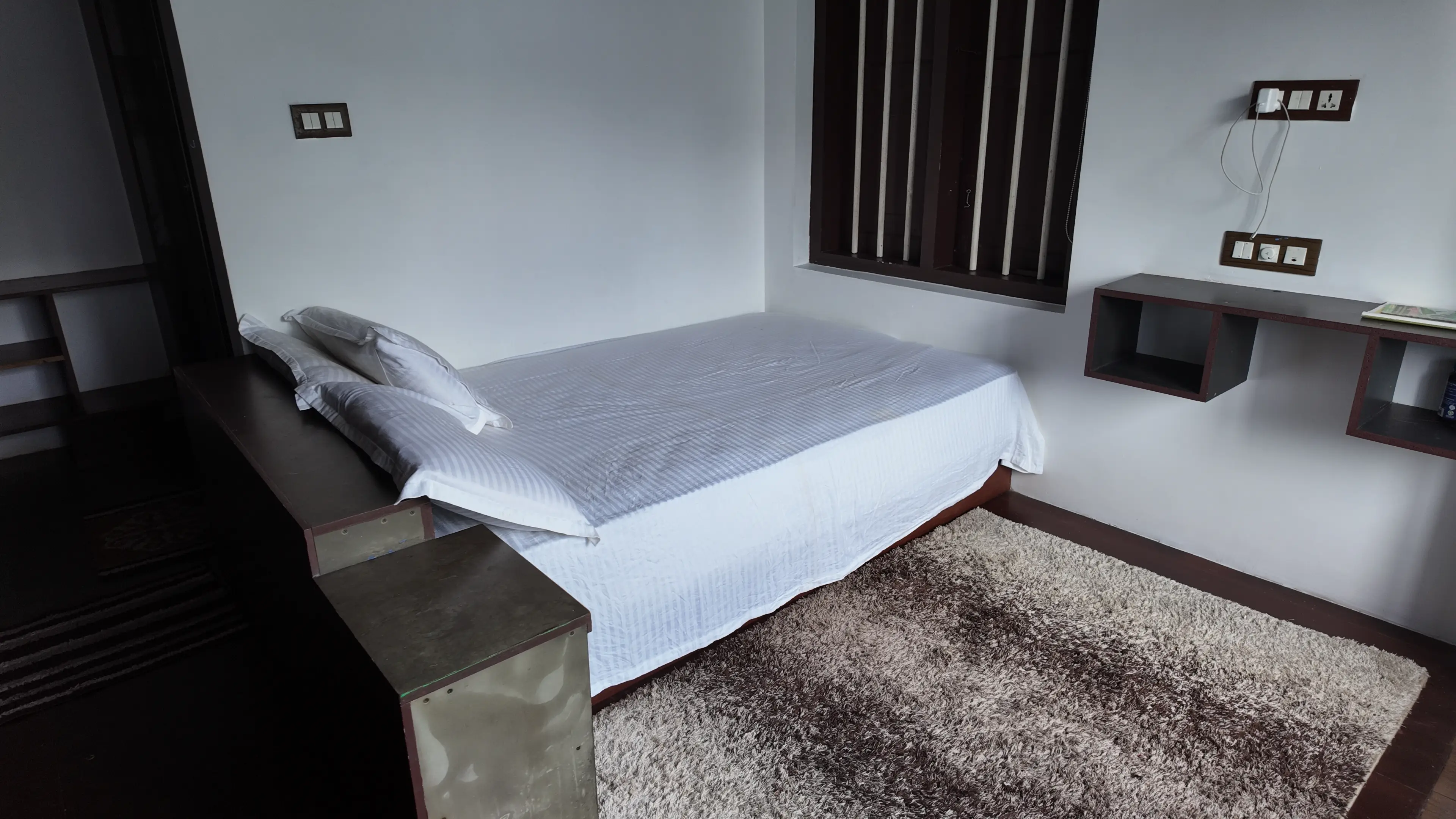 Pranaalaya Good Earth Wellness Room