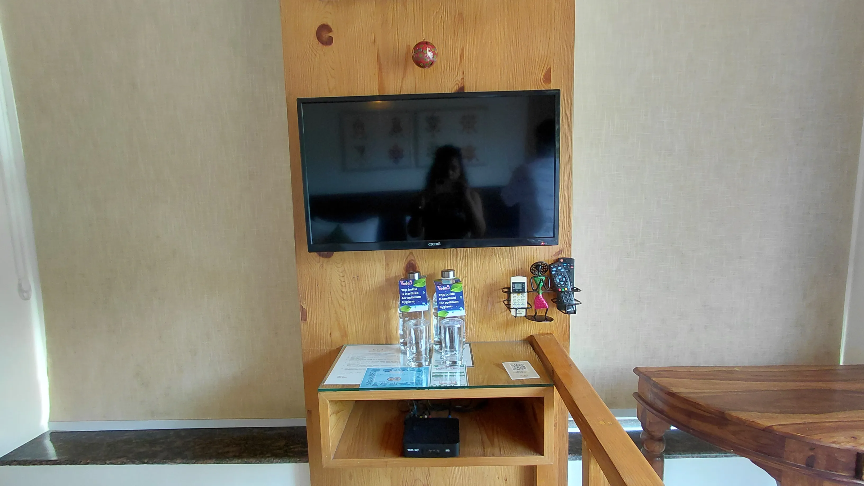 Superior room TV 