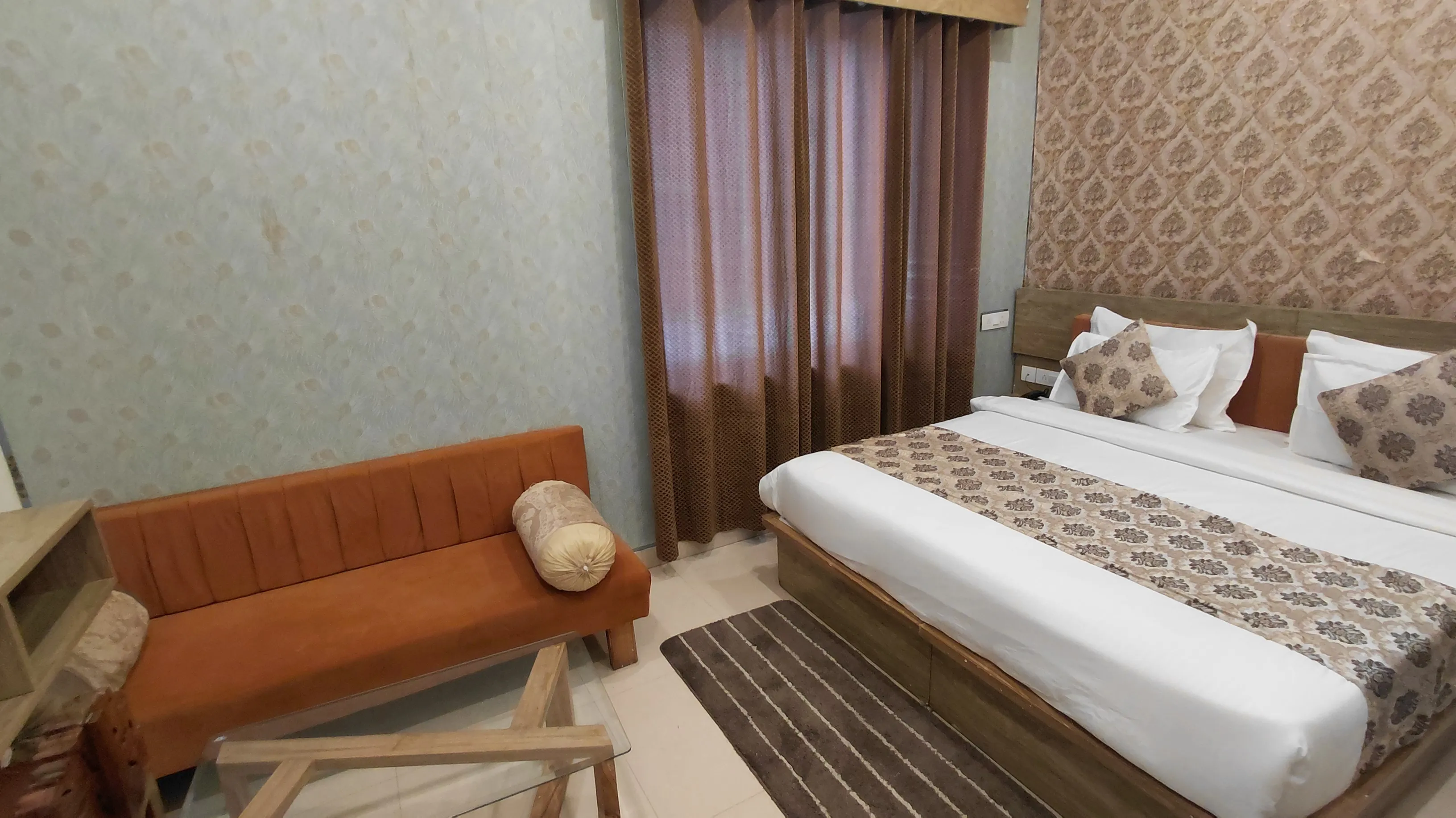 Arogyadham Premium room sofa 