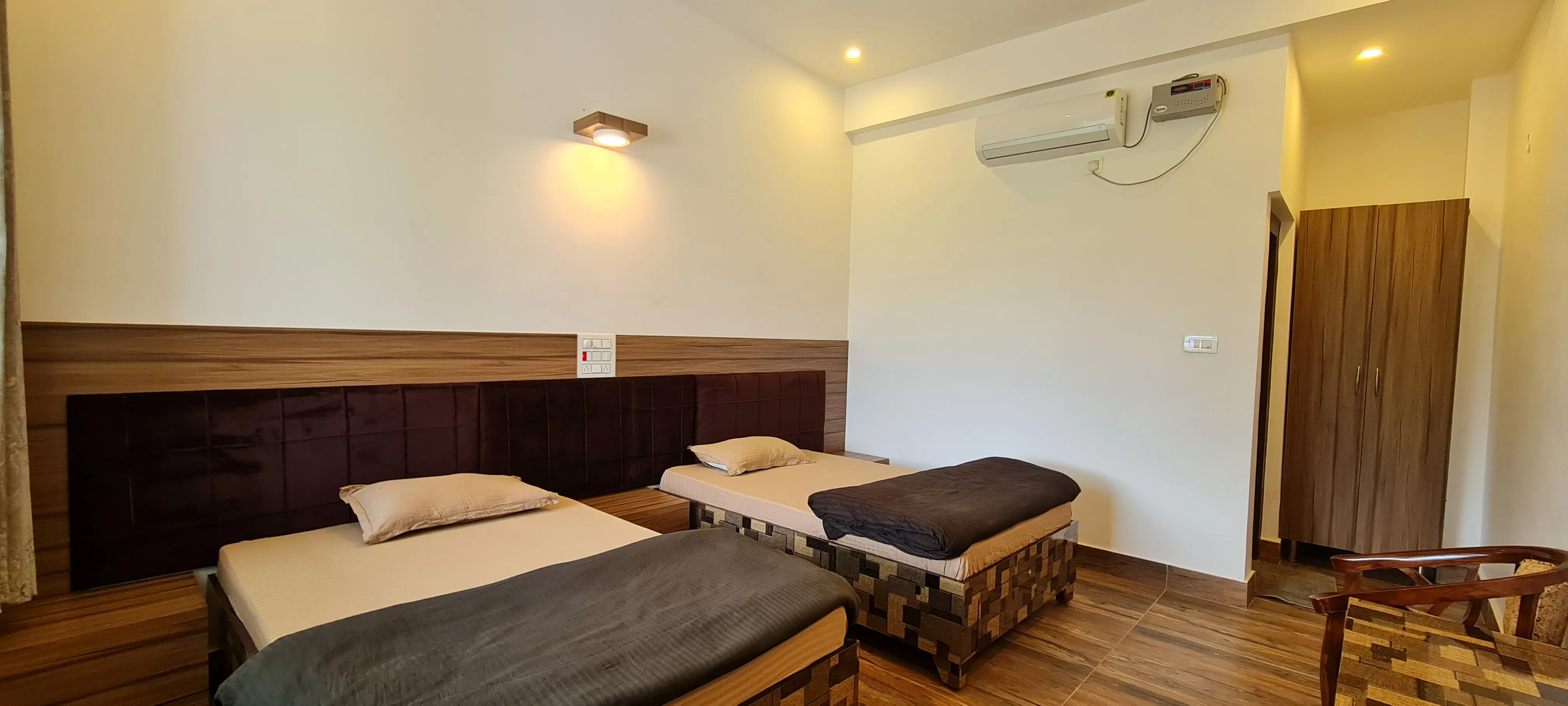 Yan Cure Shared Room Photo