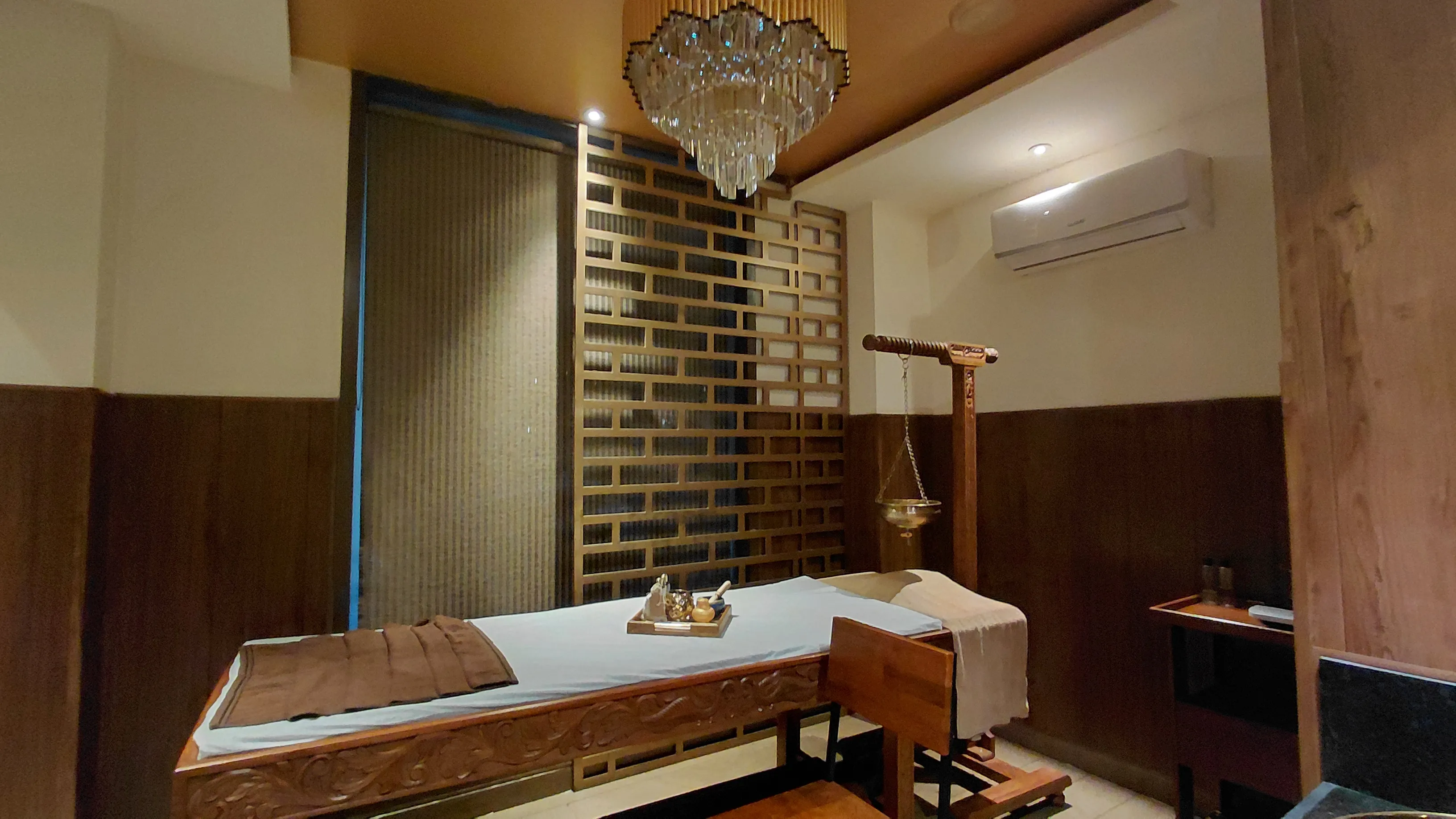 Sterling Palm Bliss Treatment room full view