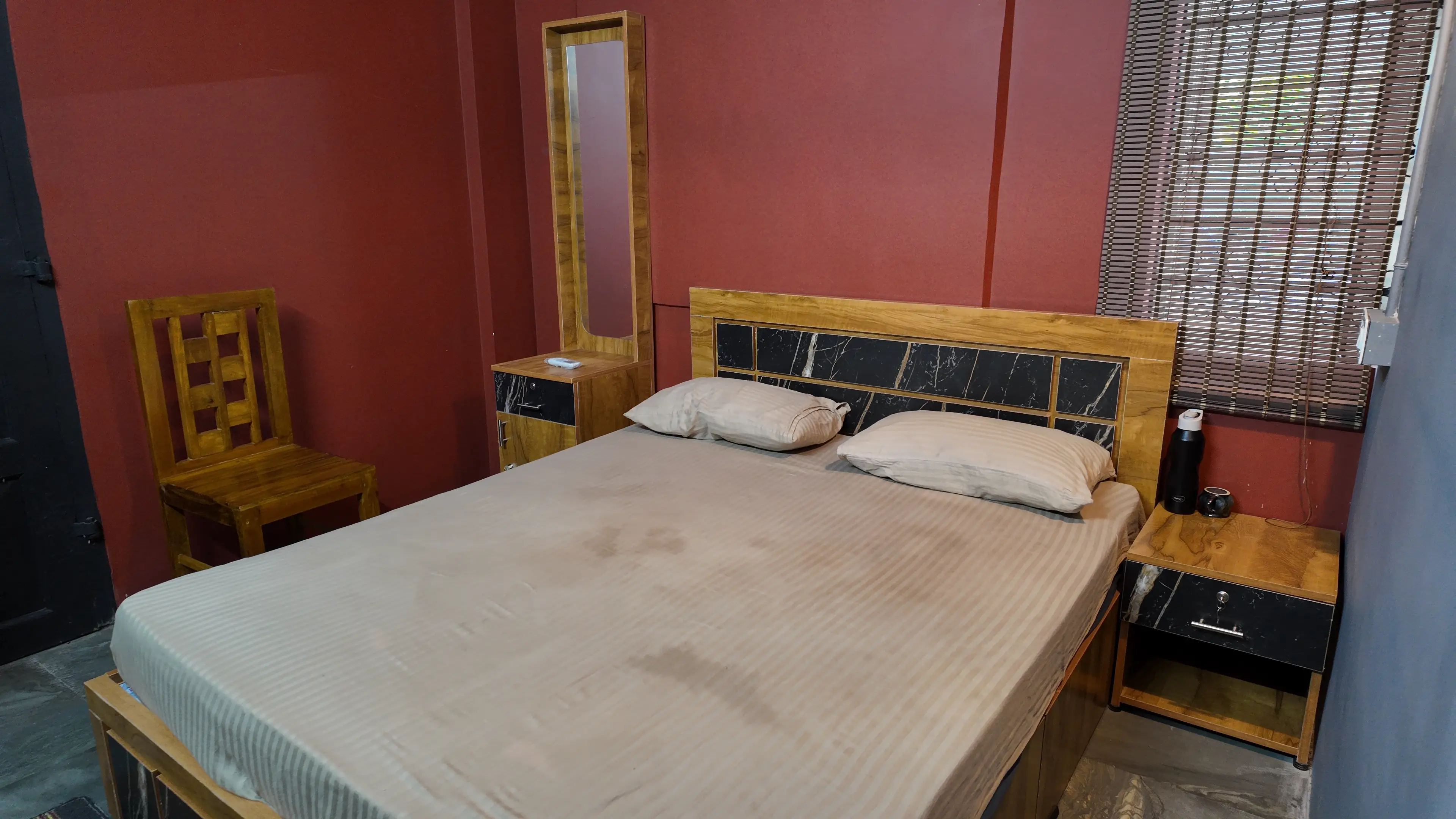 Pranaalaya Good Earth Wellness Room