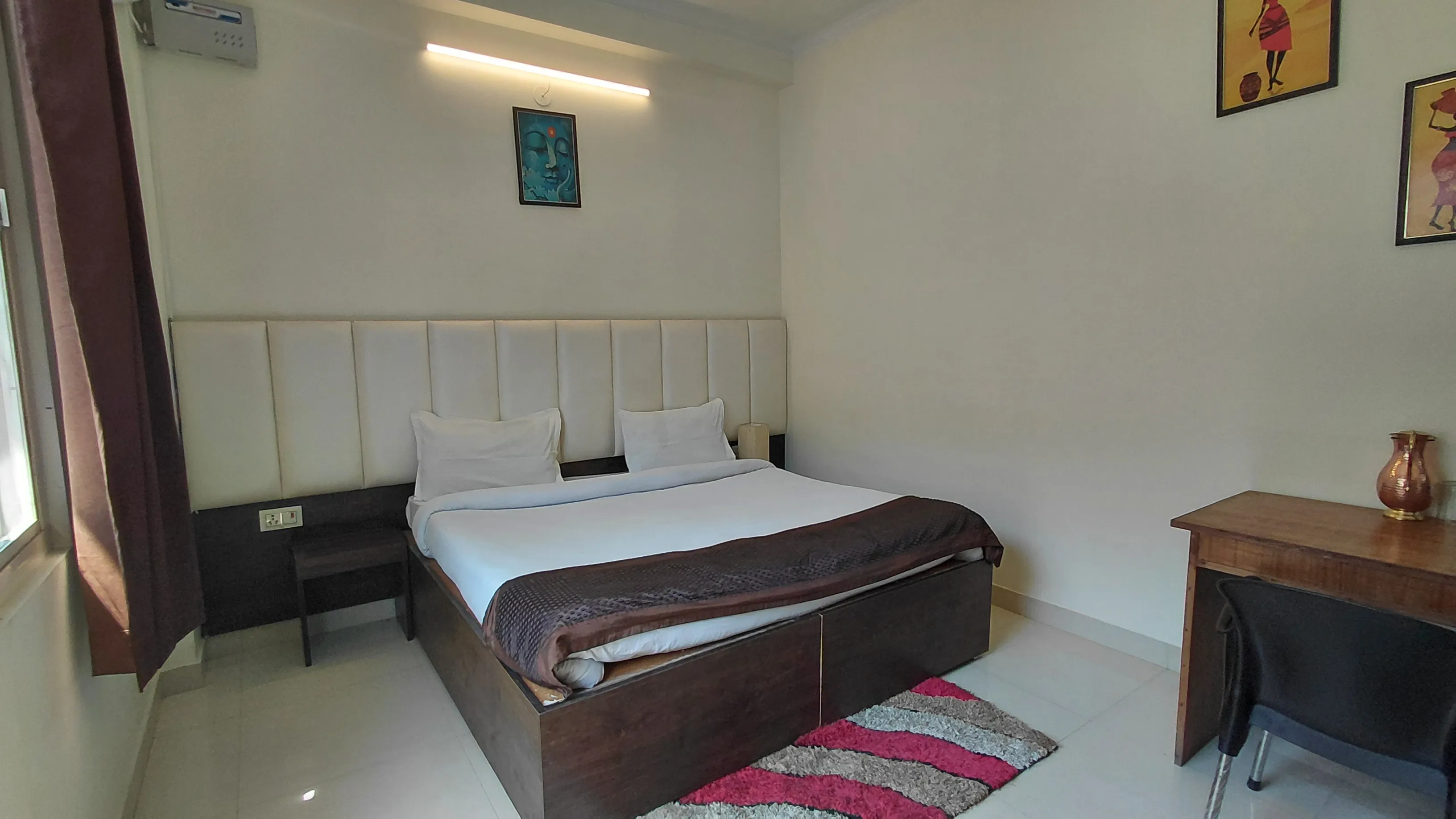 Ayuskama Ac room Bed