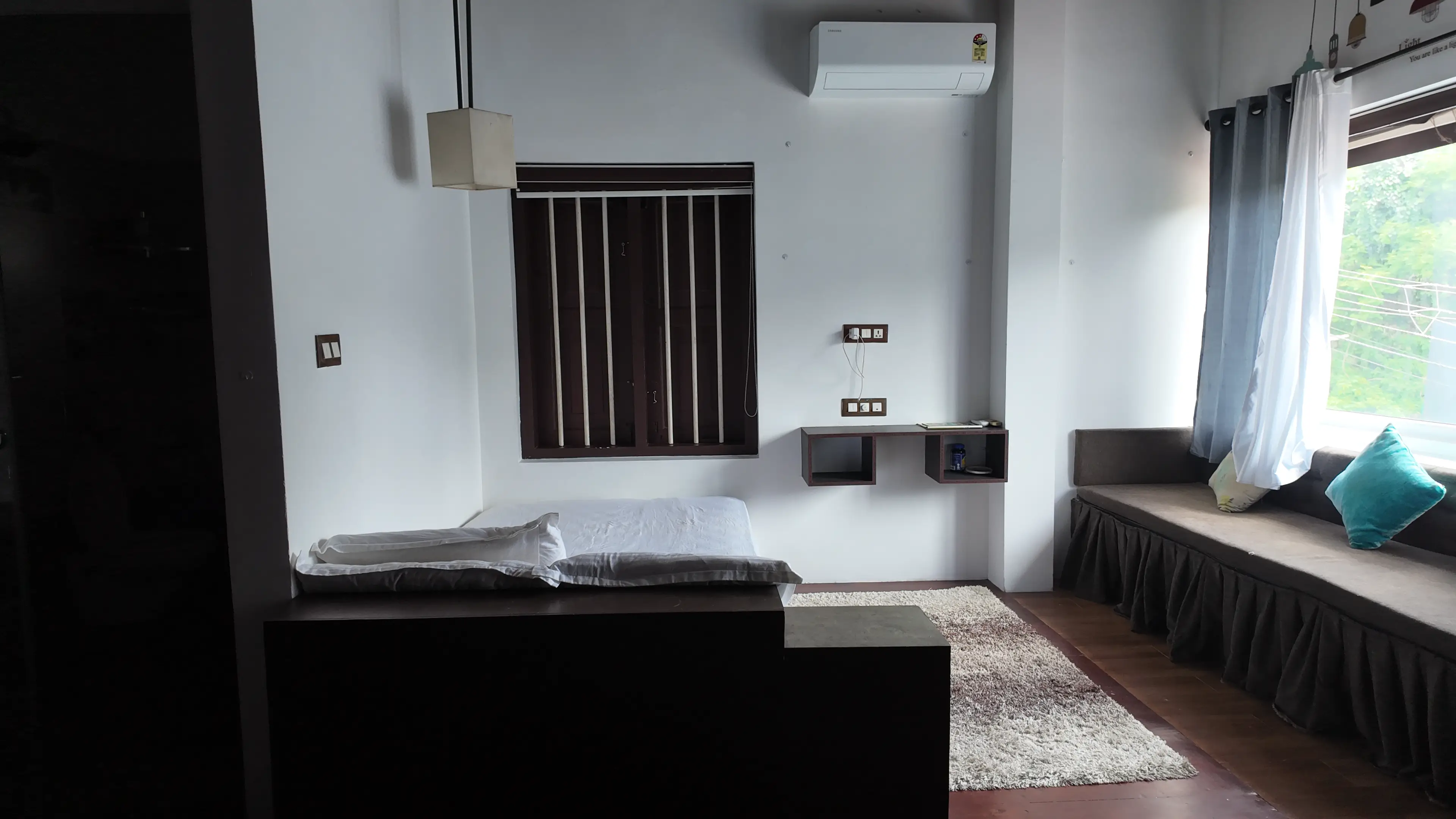 Pranaalaya Good Earth Wellness Room