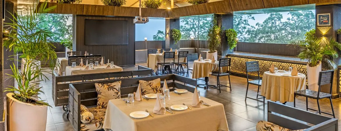 Sterling Palm Bliss Terrace dining