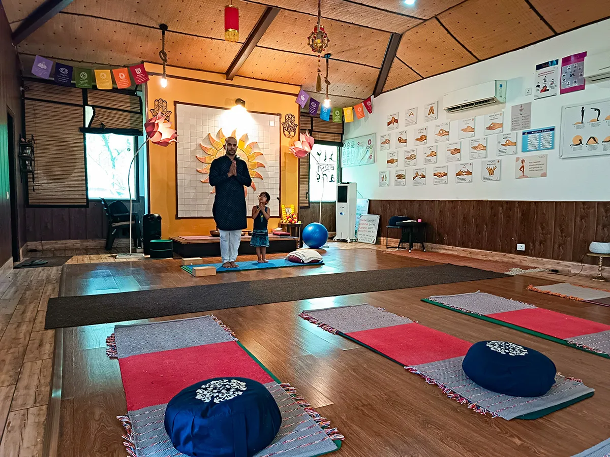Yoga-Meditation-Retreat-Resort-in-Rishikesh-Kerala-Goa-India-Veda5-Wellness
